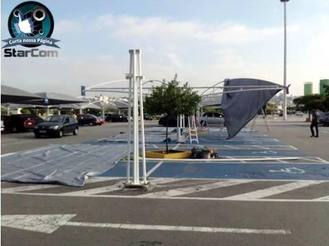 Cobertura de estacionamento