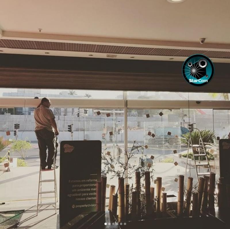Conserto de portas automáticas
