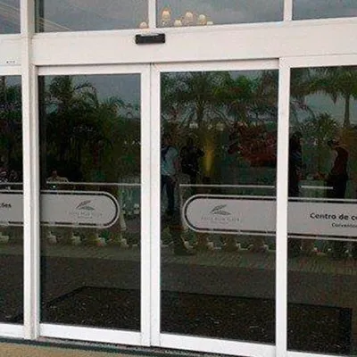 Imagem ilustrativa de Porta automatica para loja preço
