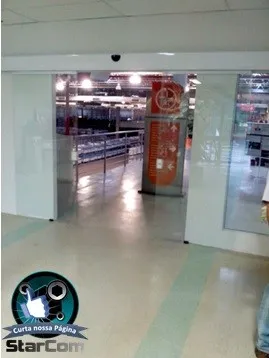 Imagem ilustrativa de Porta automática com sensor de presença preço